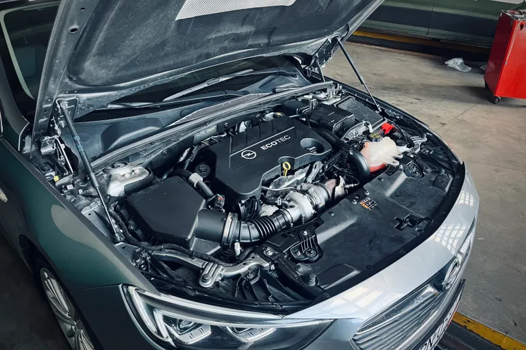 Montaż i kompletacja turbosprężarki po regeneracji